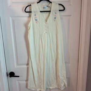 Vintage Gabriella Intimate Sz M Floral Cottagecore Housedress Button Green  Y2K